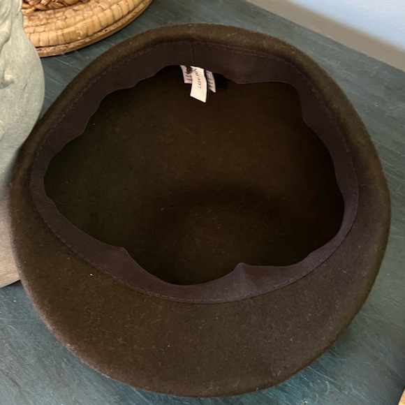 Nine West Hat Corp Women’s 100% wool beret in brown hat with trim. main image 5